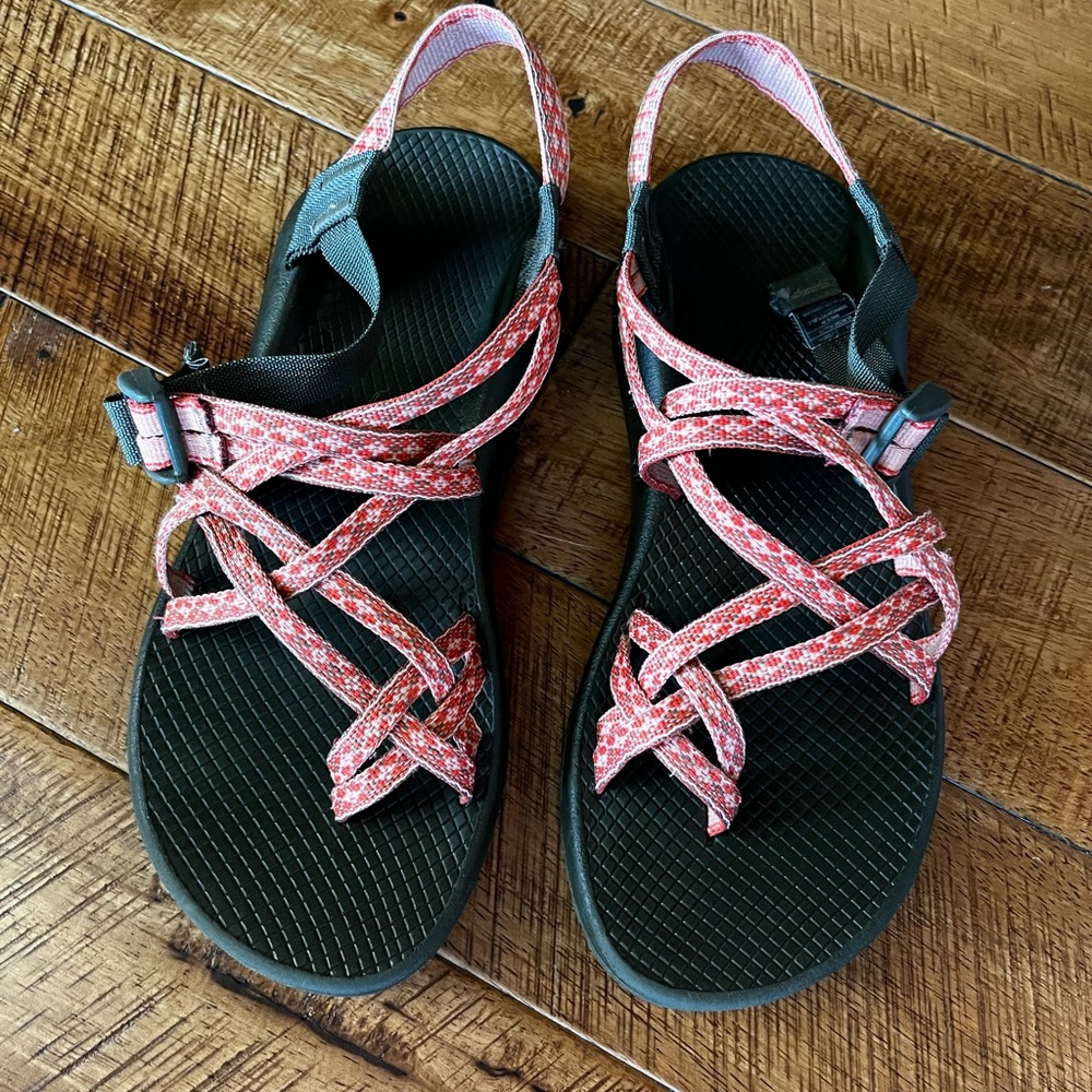 Women’s Size 10 Excellent used condition Chacos